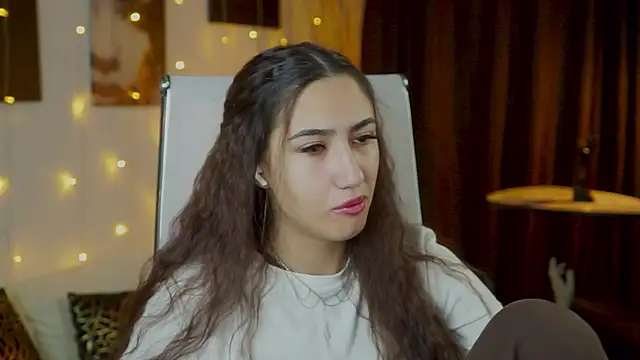 Snapshot of RebeckaThornton chatting on December 4, 9:51 am RebeckaThornton online show from December 4, 9:51 am