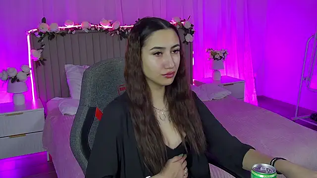 Snapshot of RebeckaThornton chatting on December 18, 9:59 am RebeckaThornton online show from December 18, 9:59 am