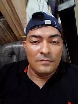 sexyandres 23 online show from October 20, 7:03 pm