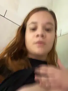 Snapshot of ruivinhadancer chatting on December 3, 1:31 pm ruivinhadancer online show from December 3, 1:31 pm