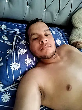 Snapshot of cristian_maln1 chatting on March 10, 11:59 am cristian maln1 online show from March 10, 11:59 am
