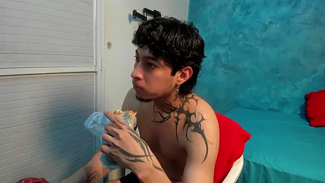 Sky Wild online show from February 14, 7:10 pm