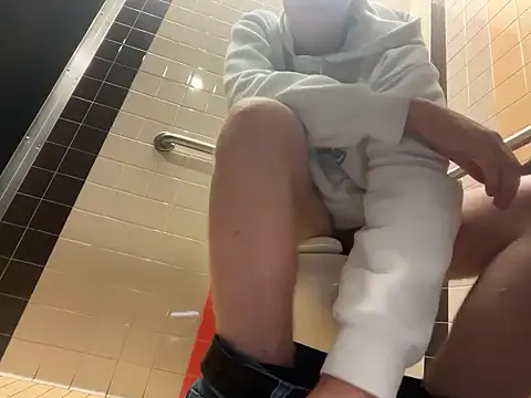 eddieeeeee1232 online show from November 3, 5:47 pm