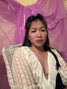 -Paige- online show from March 31, 2:06 pm