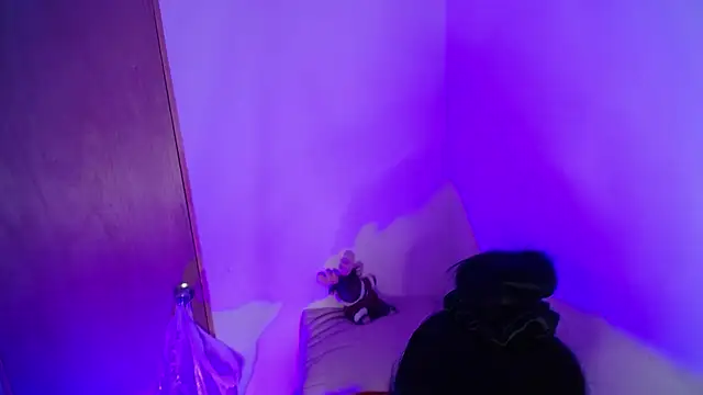 Snapshot of Miranda_kim_ chatting on November 8, 11:47 pm Miranda kim online show from November 8, 11:47 pm