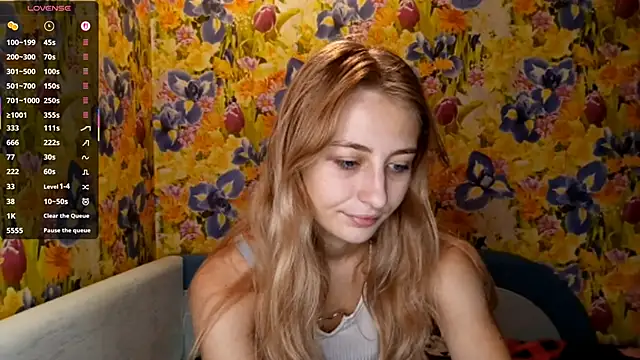 Snapshot of AmeliLia chatting on October 31, 3:35 pm AmeliLia online show from October 31, 3:35 pm