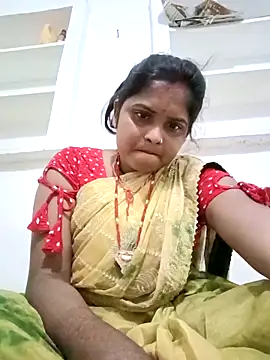 Snapshot of Manya_cute chatting on October 13, 1:00 pm Manya cute online show from October 13, 1:00 pm