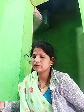 Karishma cute online show from January 13, 6:51 am