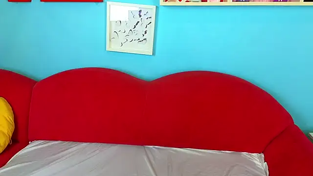 Snapshot of Soft_Lilly chatting on November 27, 6:04 am Soft Lilly online show from November 27, 6:04 am