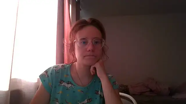 LuckySLove online show from July 9, 4:55 pm