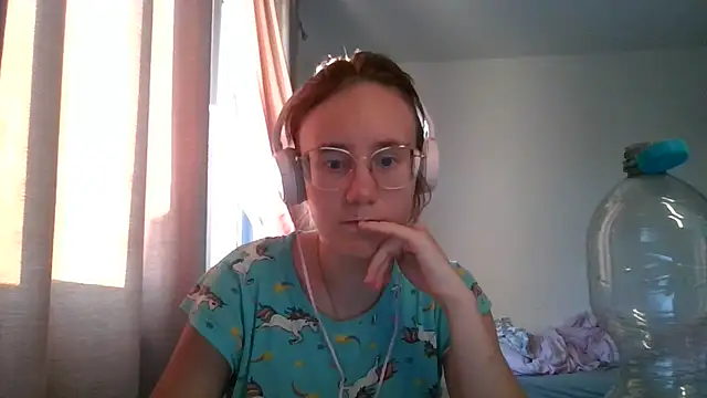 LuckySLove online show from July 10, 6:32 pm