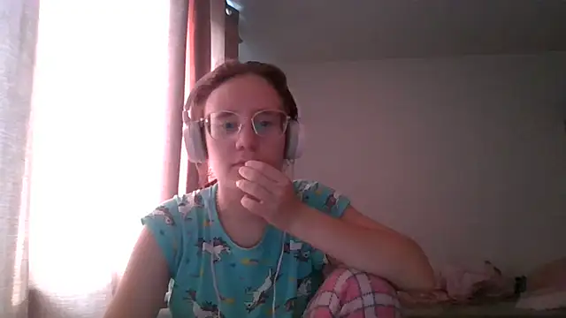 LuckySLove online show from July 15, 3:50 pm