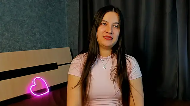 Snapshot of Diana_moonnn chatting on October 17, 6:38 am Diana moonnn online show from October 17, 6:38 am
