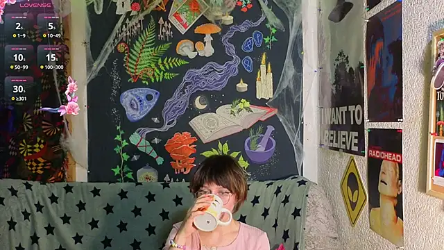 Snapshot of ReincarnatedAngel chatting on November 24, 8:30 pm ReincarnatedAngel online show from November 24, 8:30 pm