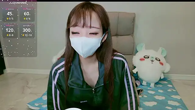 Snapshot of MIZUHO_05 chatting on November 26, 1:34 pm MIZUHO 05 online show from November 26, 1:34 pm