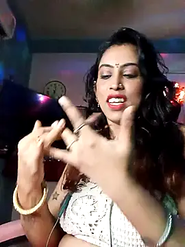 Snapshot of Darling_Annie chatting on October 28, 6:32 pm Darling Annie online show from October 28, 6:32 pm