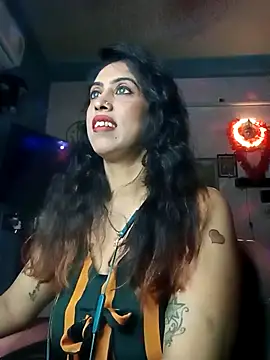 Snapshot of Darling_Annie chatting on November 26, 6:20 pm Darling Annie online show from November 26, 6:20 pm