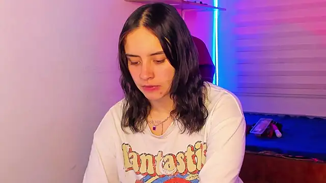 Emily Lindey online show from October 30, 3:19 am