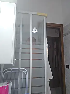 mirko1702 online show from October 23, 7:18 am