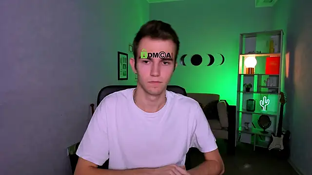 astren villo online show from December 3, 1:20 pm