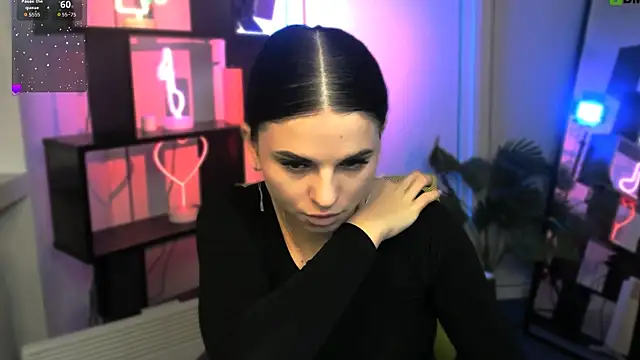 Snapshot of sendi_cais chatting on December 4, 6:44 am sendi cais online show from December 4, 6:44 am