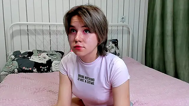 AlisiaEthen online show from October 26, 6:08 am