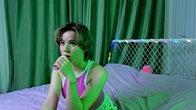 AlisiaEthen online show from November 2, 8:33 pm