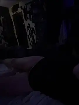 Snapshot of queenkelly1234 chatting on November 4, 1:43 pm queenkelly1234 online show from November 4, 1:43 pm