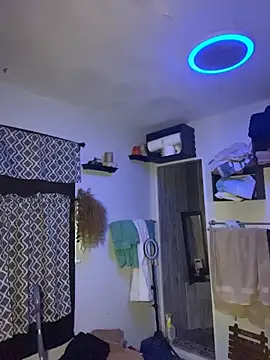 Snapshot of queenkelly1234 chatting on November 19, 7:14 pm queenkelly1234 online show from November 19, 7:14 pm