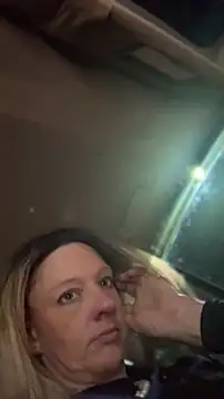 queenkelly1234 online show from April 28, 2:38 am