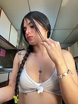 Snapshot of PamelaJonsom_ chatting on December 2, 1:39 pm PamelaJonsom online show from December 2, 1:39 pm