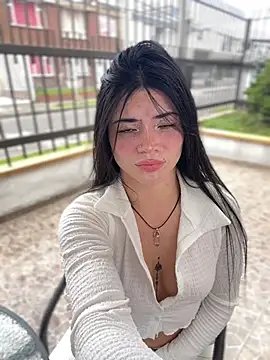 PamelaJonsom  online show from February 20, 4:18 pm