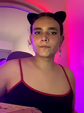 La-Gatiita-trans online show from November 11, 2:22 am