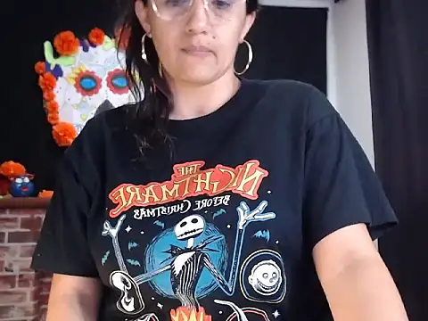 Lucyy Naugthy online show from November 16, 1:17 pm