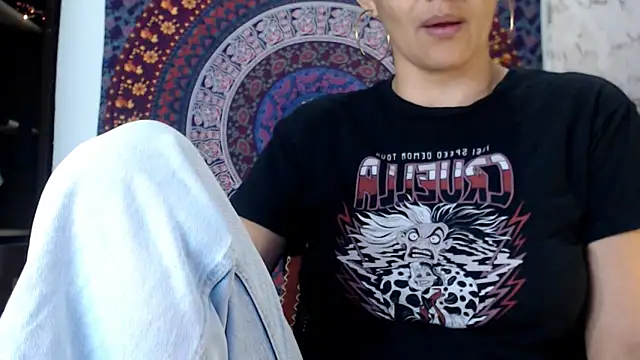 Lucyy Naugthy online show from February 22, 2:15 pm