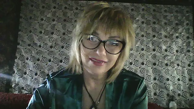 Snapshot of Lia_Ray chatting on March 4, 9:10 pm Lia Ray online show from March 4, 9:10 pm