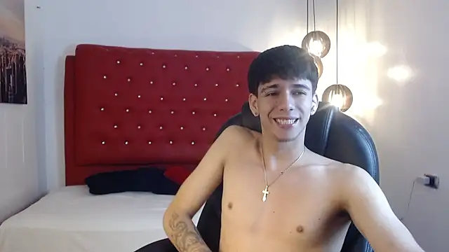 AmethystShadow17 online show from March 24, 8:47 pm