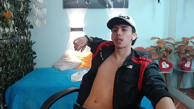 AmethystShadow17 online show from April 10, 9:30 pm