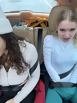 Snapshot of LillyOcean chatting on January 16, 8:18 am LillyOcean online show from January 16, 8:18 am