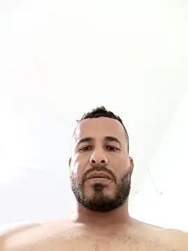 Snapshot of lorenzo-198 chatting on October 27, 11:09 pm lorenzo-198 online show from October 27, 11:09 pm