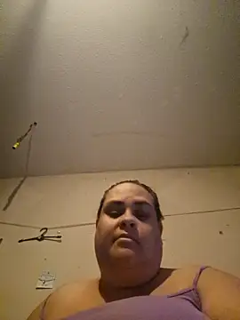 Snapshot of BigBusty_VoluptuousMilfX chatting on October 16, 7:04 pm BigBusty VoluptuousMilfX online show from October 16, 7:04 pm