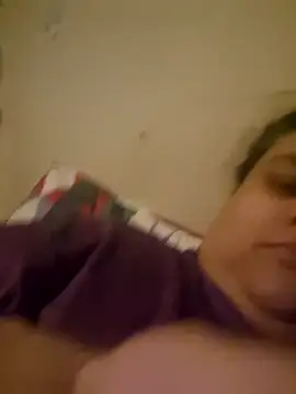 Snapshot of BigBusty_VoluptuousMilfX chatting on November 10, 9:36 pm BigBusty VoluptuousMilfX online show from November 10, 9:36 pm