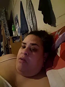 Snapshot of BigBusty_VoluptuousMilfX chatting on November 21, 8:18 pm BigBusty VoluptuousMilfX online show from November 21, 8:18 pm