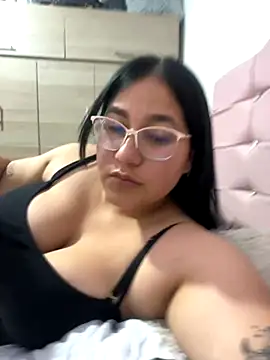 kassandra luxury online show from November 4, 9:36 pm