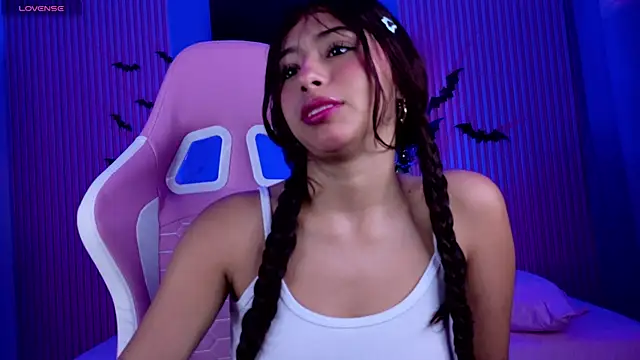 dafne17  online show from October 30, 12:50 pm