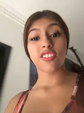 Snapshot of dafne17_ chatting on May 21, 12:56 pm dafne17 online show from May 21, 12:56 pm