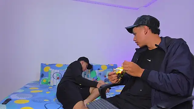 Snapshot of Axel_Cody_ chatting on November 27, 7:49 pm Axel Cody online show from November 27, 7:49 pm