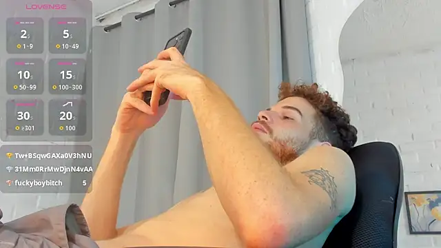 Snapshot of MATEO_HUNTER chatting on February 6, 10:29 am MATEO HUNTER online show from February 6, 10:29 am