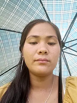 Snapshot of Lyssa-a chatting on July 9, 9:13 am Lyssa-a online show from July 9, 9:13 am