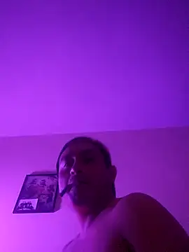 checheludo23 online show from February 7, 6:50 am